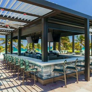 Courtyard By Marriott Oceanside Fort Lauderdale Beach